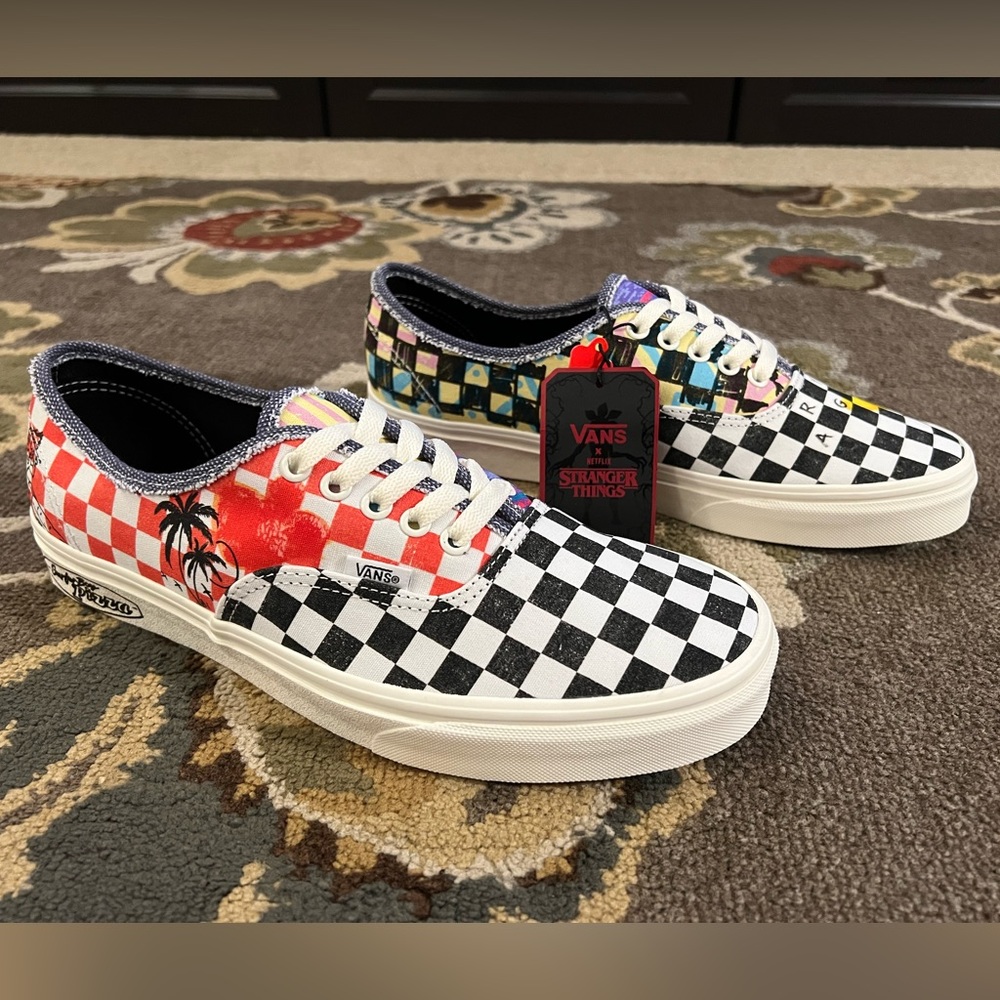 Vans Authentic- Stranger Things
